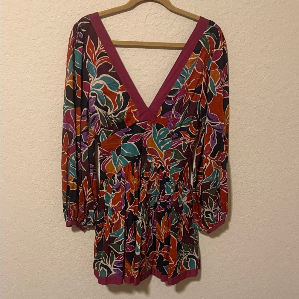 Caroline Constas Women’s Deep V Floral Print Long Sleeve Top in Plum and Teal m